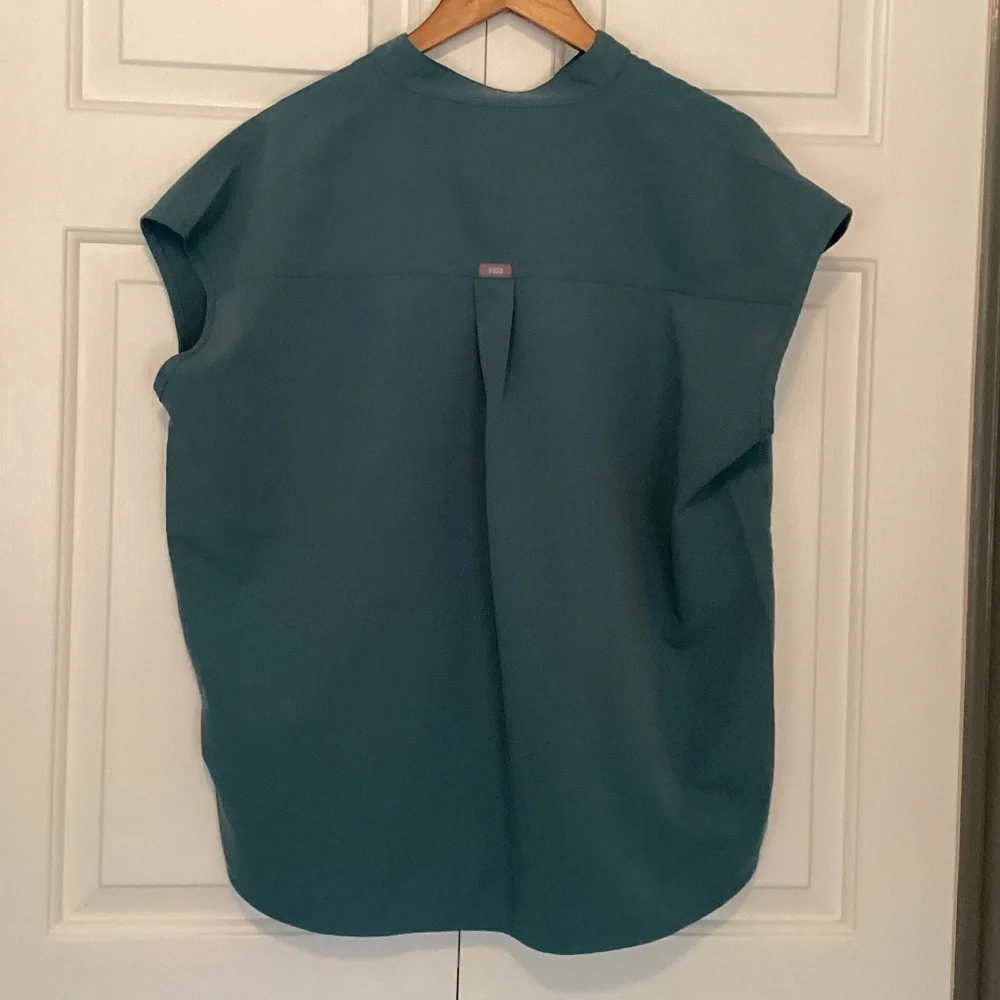 Figs Raphaela scrub top - Picture 2 of 3